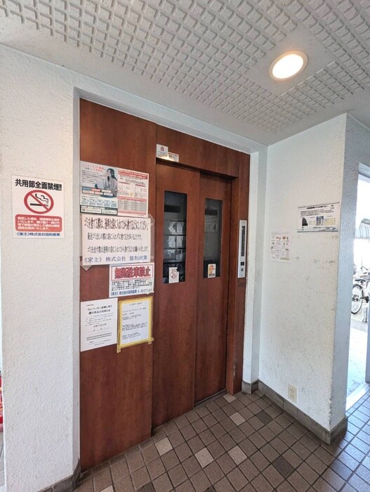 ヴィラスリ－スタ－鶴浜の物件外観写真