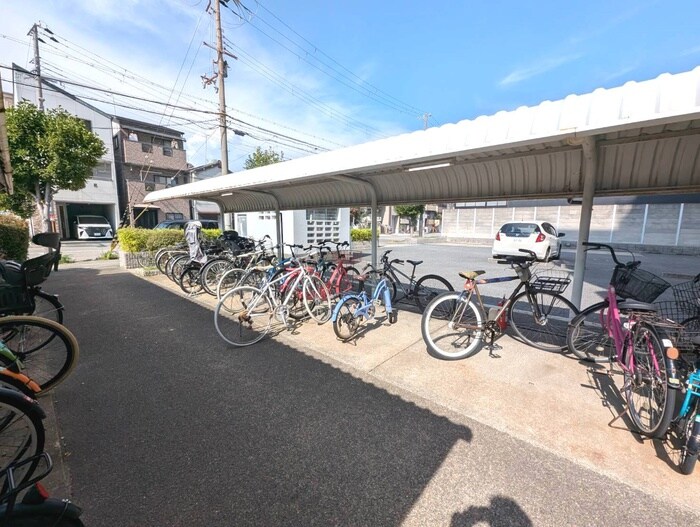 ヴィラスリ－スタ－鶴浜の物件外観写真