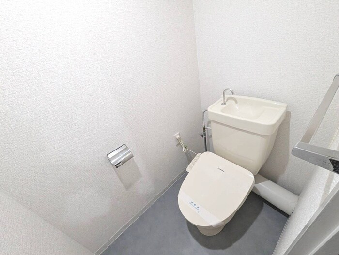 ヴィラスリ－スタ－鶴浜の物件内観写真