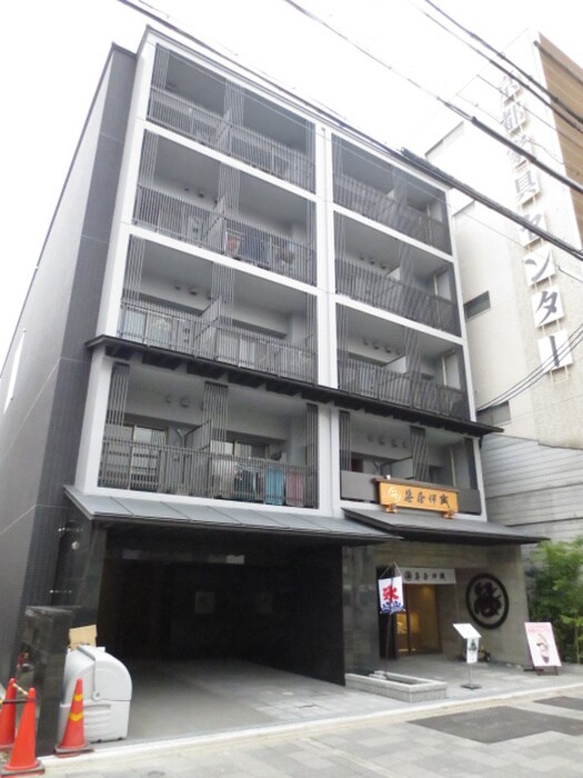 ﾚｼﾞﾃﾞﾝｽ京都ｹﾞｰﾄｼﾃｨ（402）の物件外観写真