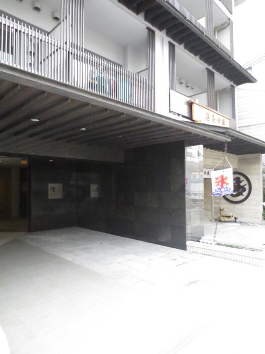 ﾚｼﾞﾃﾞﾝｽ京都ｹﾞｰﾄｼﾃｨ（402）の物件外観写真