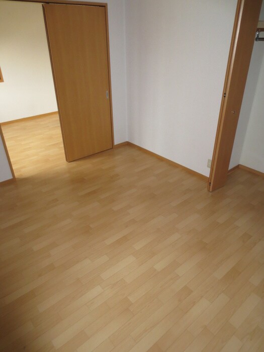 カ－サジュネスＡ棟の物件内観写真