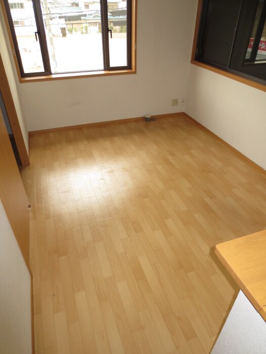 カ－サジュネスＡ棟の物件内観写真