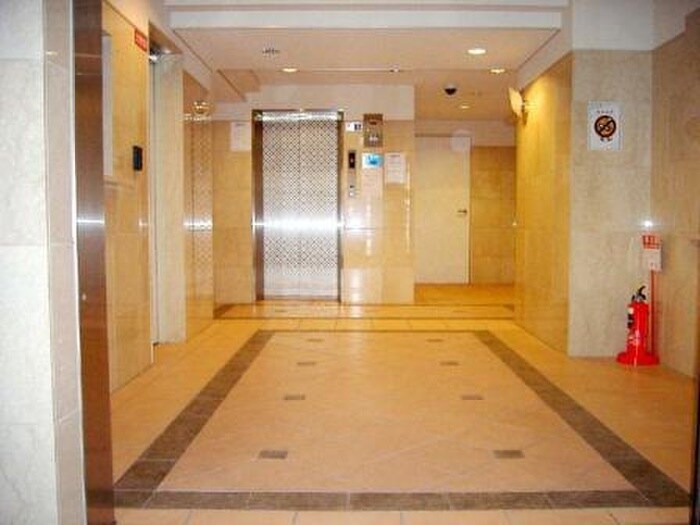 ジュネーゼグラン東梅田(1004)の物件外観写真