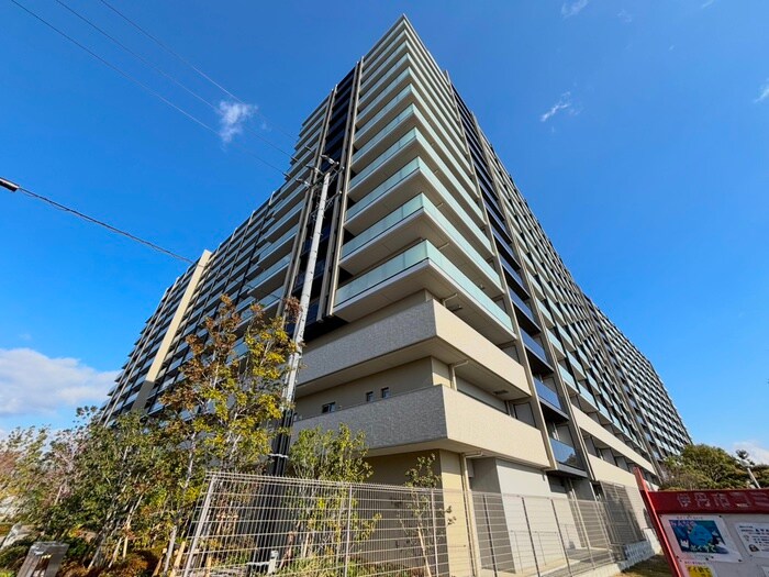 ﾊﾟ-ｸﾎ-ﾑｽﾞ伊丹稲野ｶﾞ-ﾃﾞﾝ(736)の物件外観写真