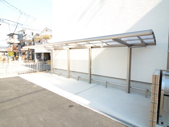 フォーリーブス　３３　Ａ棟の物件外観写真