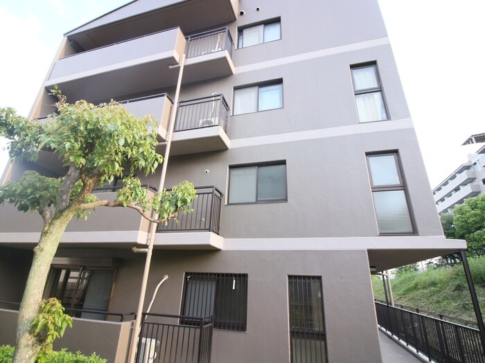 ﾗ･ｸｰﾚ　KASUGAの物件外観写真