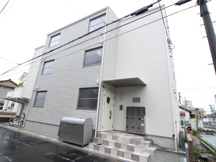 クリエオーレ高井田西の物件外観写真