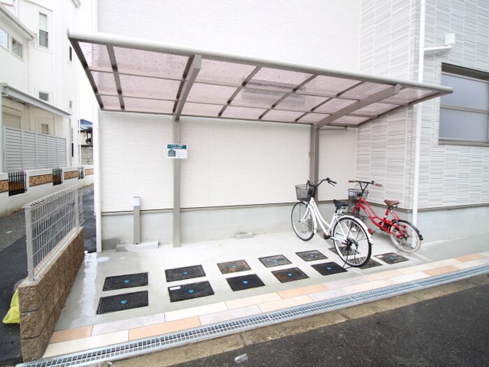 クリエオーレ高井田西の物件外観写真