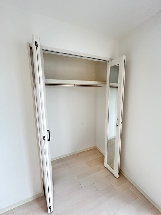 クリエオーレ高井田西の物件内観写真