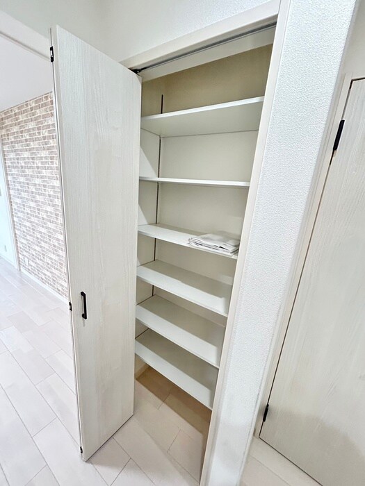 クリエオーレ高井田西の物件内観写真