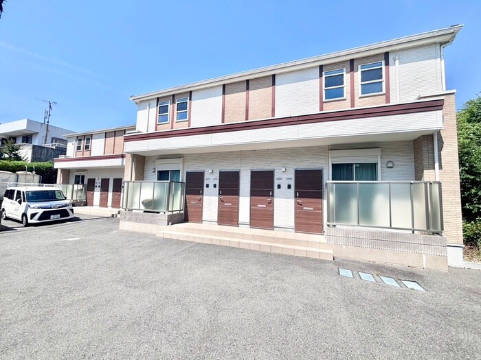 セラフィーメゾン東香里園の物件外観写真