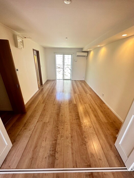 セラフィーメゾン東香里園の物件内観写真