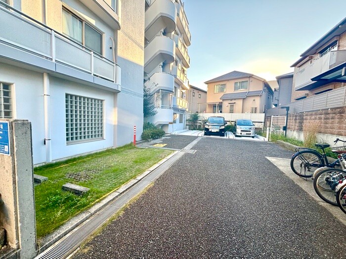 芦屋東パークハイツの物件外観写真