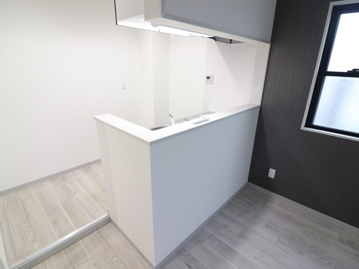 シロハイヌ西難波の物件内観写真