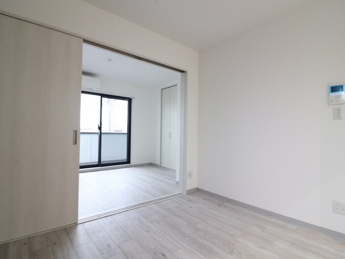 シロハイヌ西難波の物件内観写真