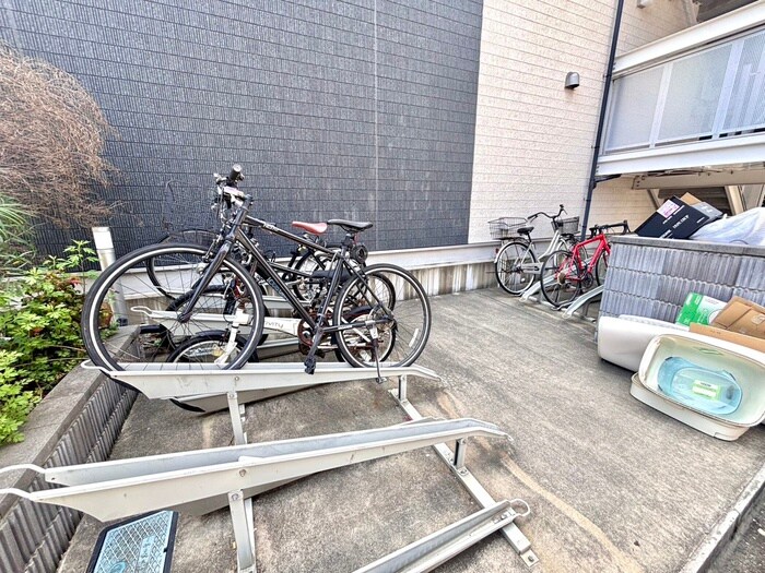 ラパンジール加島の物件外観写真