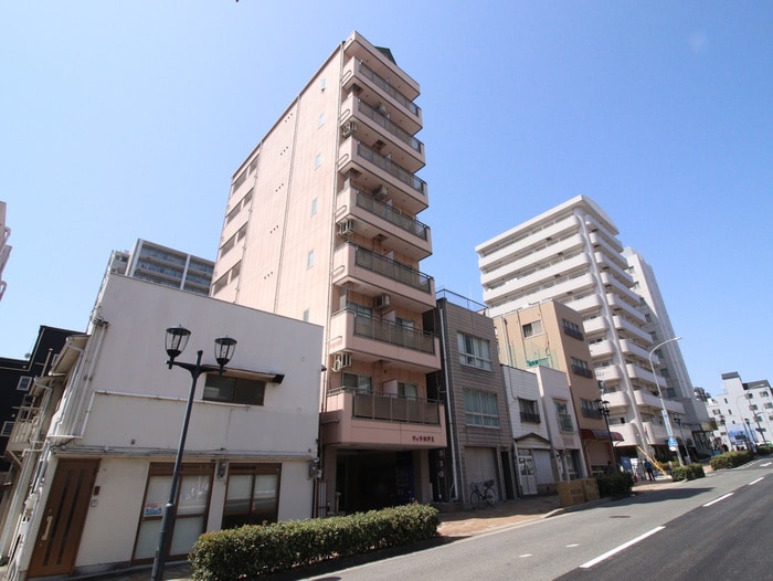 ヴィラ神戸Ⅱの物件外観写真