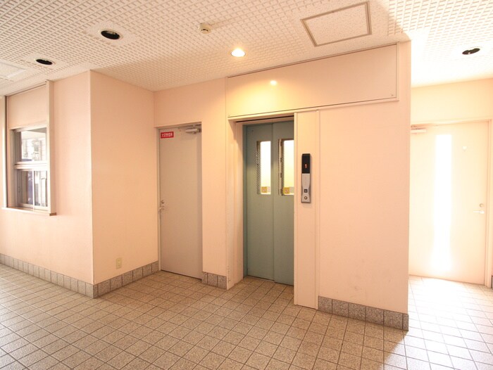 ヴィラ神戸Ⅱの物件外観写真