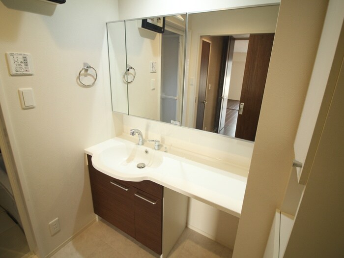 LS RESIDENCE NAKAMOZUの物件内観写真