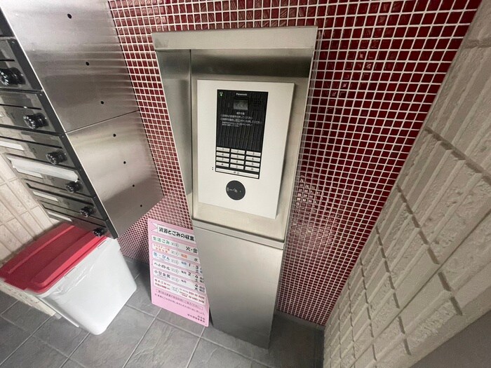 LS RESIDENCE NAKAMOZUの物件外観写真