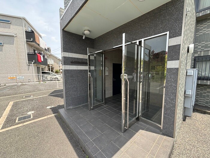 サンセール宝塚の物件外観写真