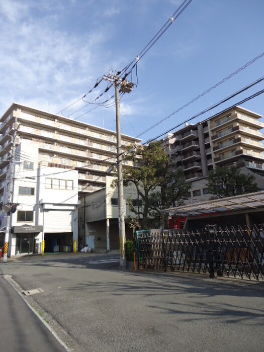 ｴｽﾃﾑｺ-ﾄ門真ﾃﾞｨｱ-ﾅ(704)の物件外観写真