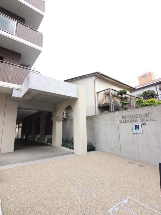 ｴｽﾃﾑｺ-ﾄ門真ﾃﾞｨｱ-ﾅ(704)の物件外観写真