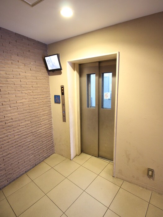 ｴｽﾃﾑｺ-ﾄ門真ﾃﾞｨｱ-ﾅ(704)の物件外観写真