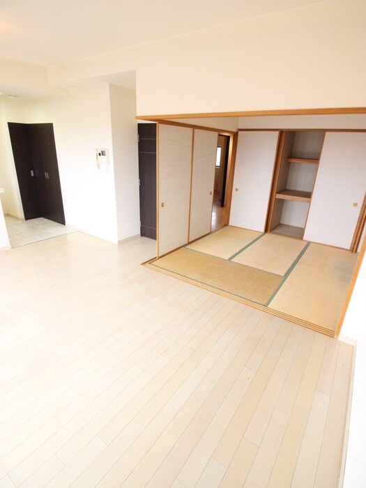 ｴｽﾃﾑｺ-ﾄ門真ﾃﾞｨｱ-ﾅ(704)の物件内観写真