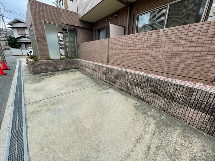 フロ－ラ大垣内の物件外観写真