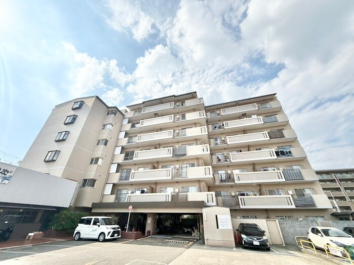 クレセント宇治の物件外観写真