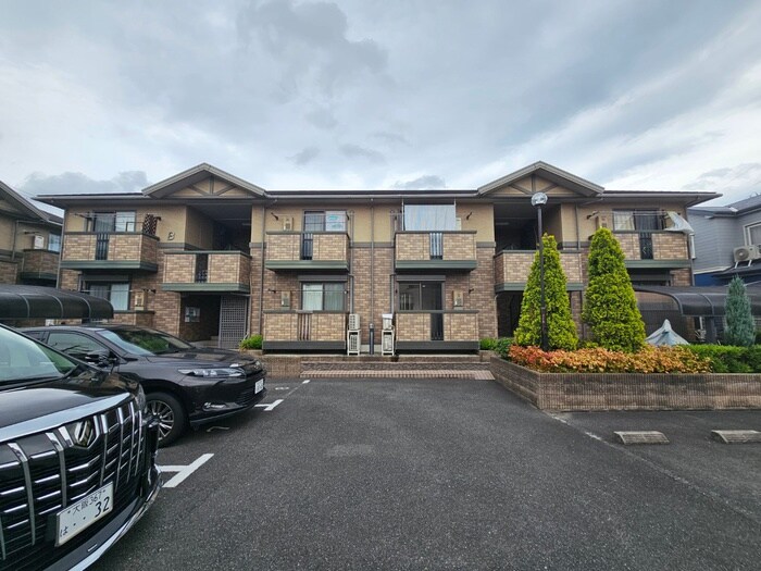 サンフェルティＢ棟の物件外観写真