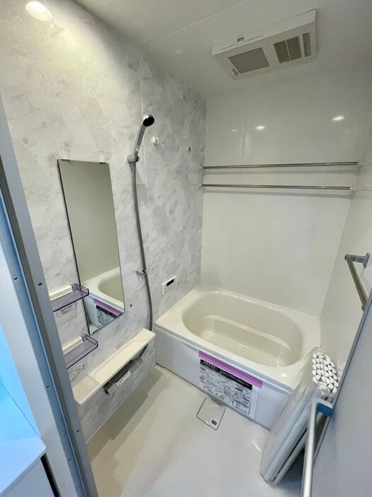 アヴァロン富田の物件内観写真