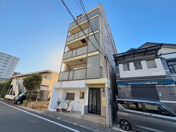 フェリスコート伊丹の物件外観写真