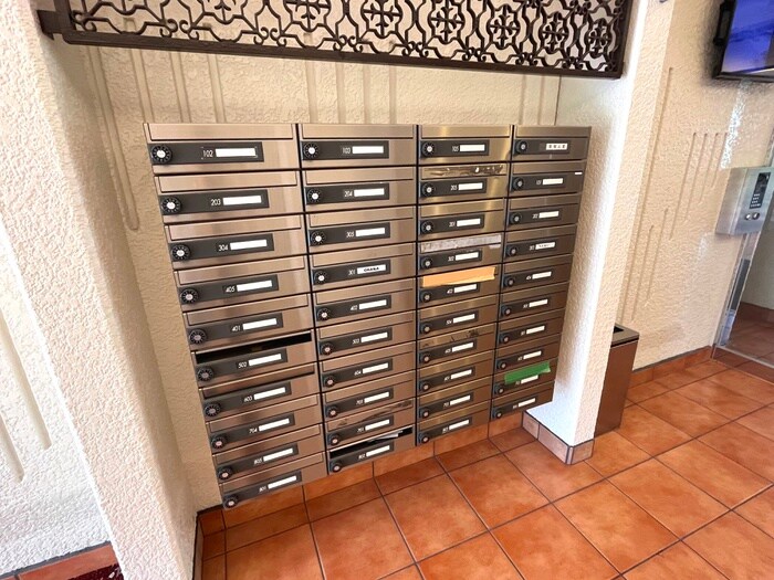 ネオハイツ西宮の物件外観写真