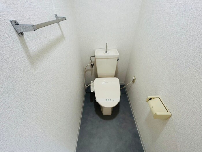 サンフラッツ南桜塚の物件内観写真