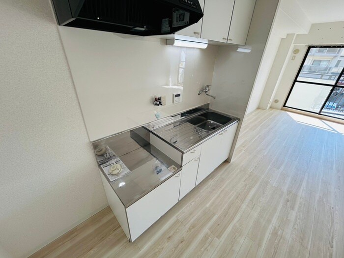 サンフラッツ南桜塚の物件内観写真