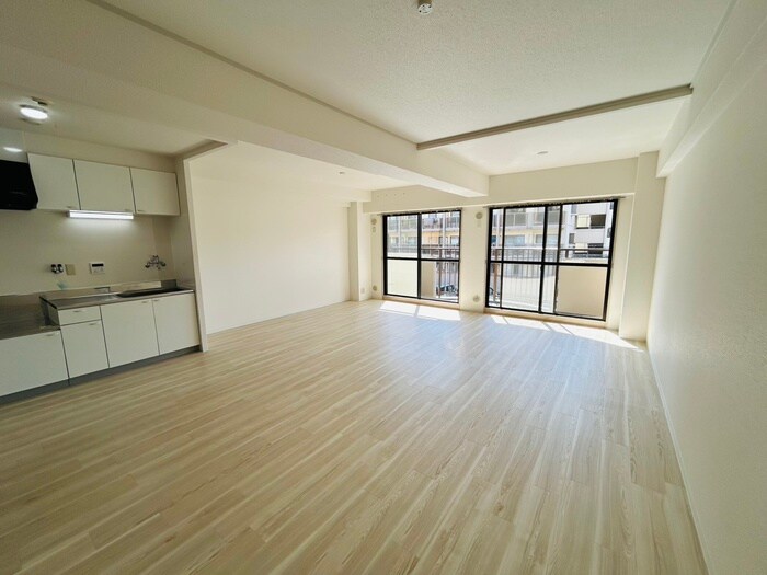 サンフラッツ南桜塚の物件内観写真