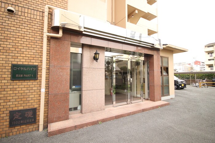 リアライズ西淡路の物件外観写真