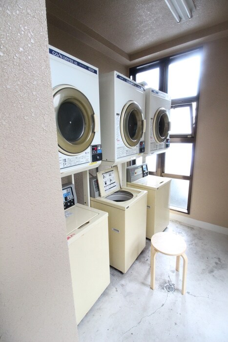 リアライズ西淡路の物件外観写真