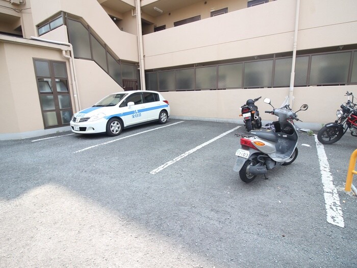 リアライズ西淡路の物件外観写真