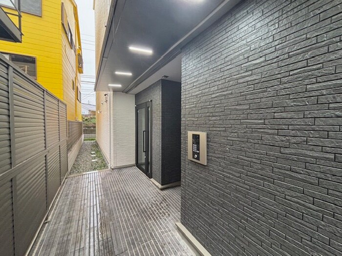 ウェルスクエア高槻の物件外観写真