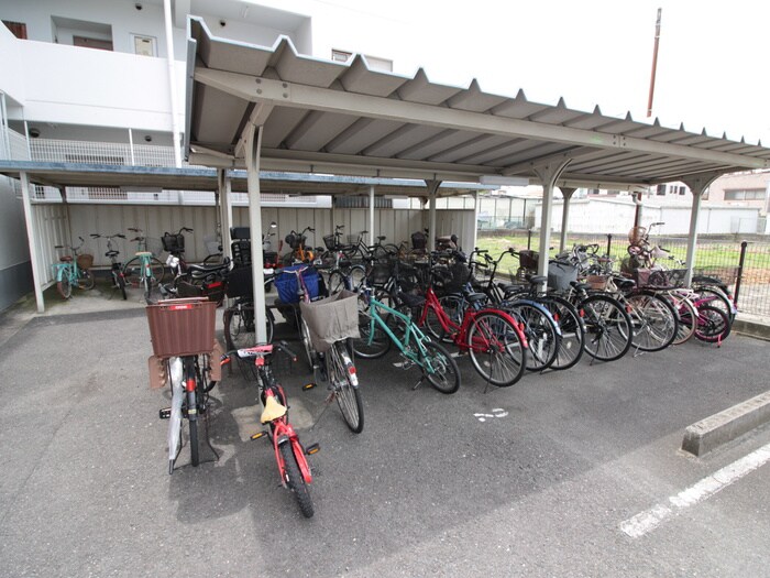 メゾンヒラクの物件外観写真