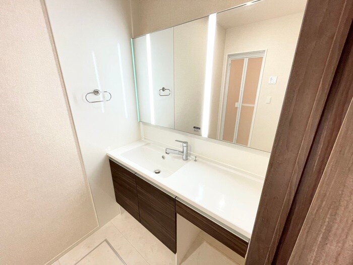 GRAMM六地蔵B棟の物件内観写真