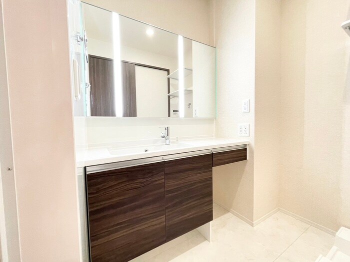 GRAMM六地蔵B棟の物件内観写真