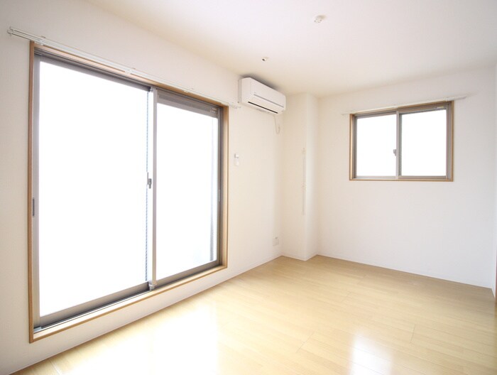 エル　レジデンシア下新庄の物件内観写真