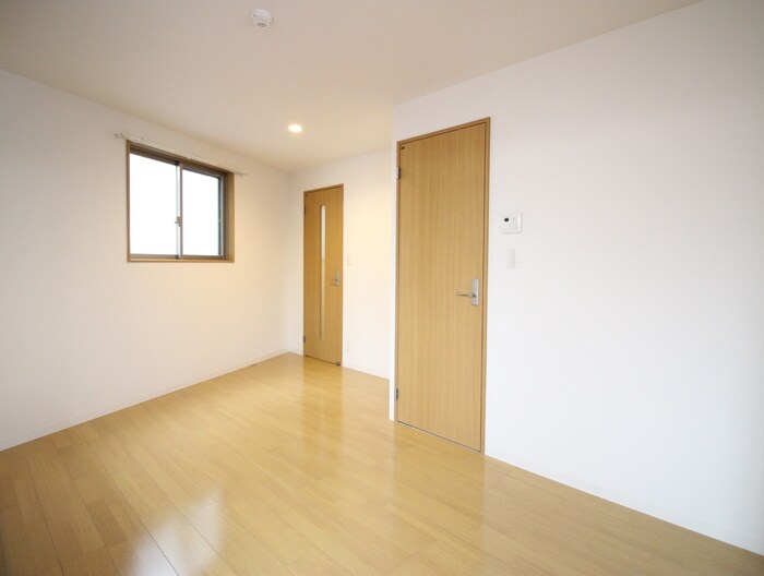 エル　レジデンシア下新庄の物件内観写真