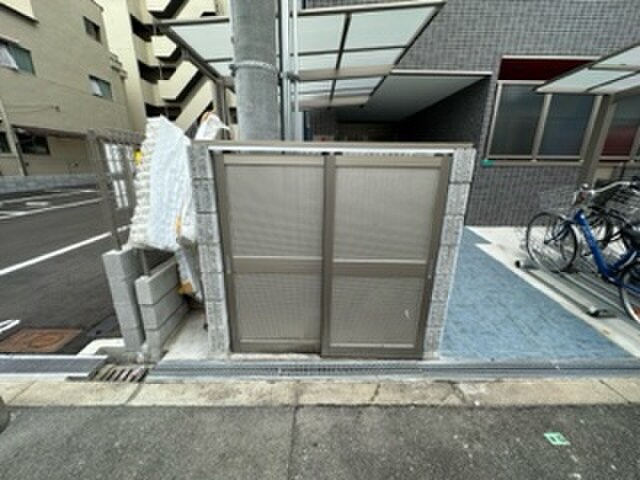 みおつくし十三の物件外観写真