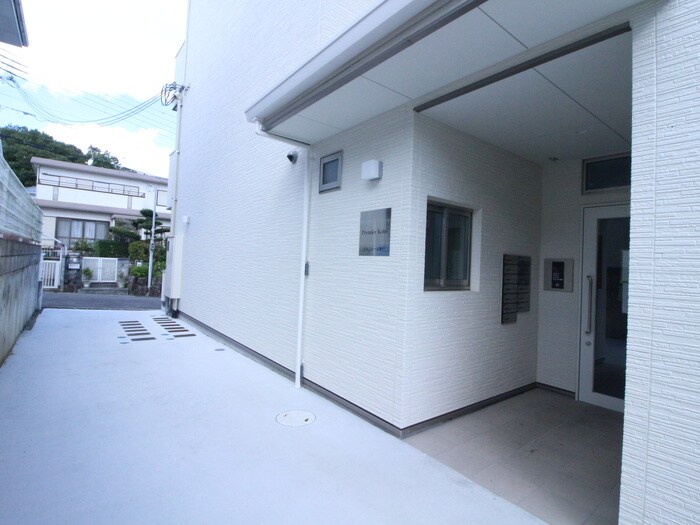 プルミエール神戸の物件外観写真